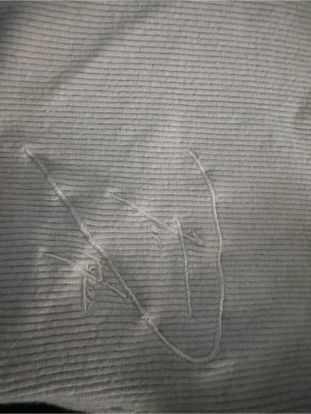 Embroidered Tordrobes set/pieces